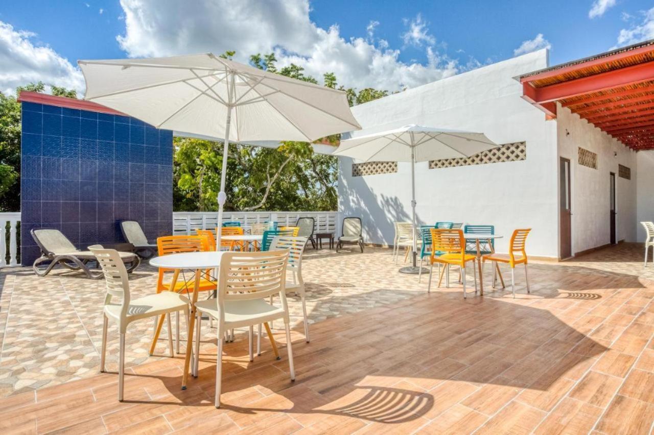 Capital Center Hotel Cancun Exterior photo